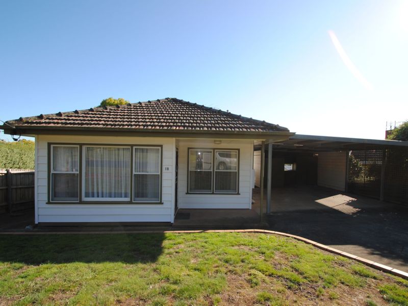 19 Parr Street, Leongatha, Vic 3953 Property Details