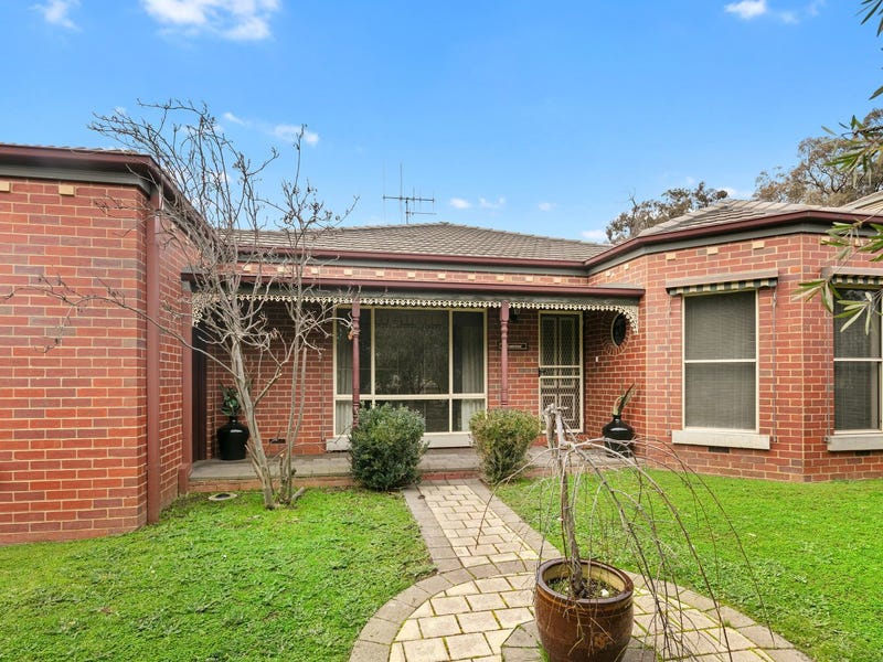 10 Doak Street, East Bendigo, VIC 3550