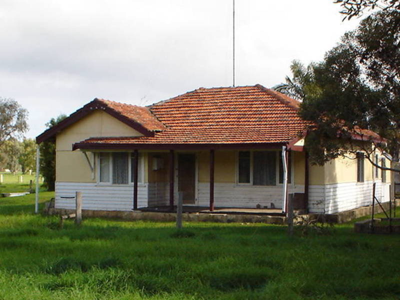 5 Spencer Street, Cookernup, WA 6219 Property Details