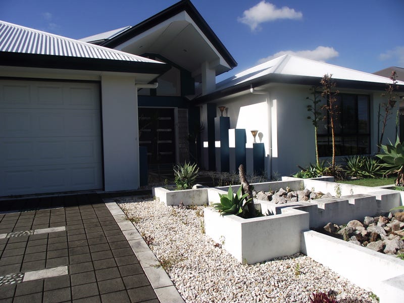 61 Marina Boulevard, Banksia Beach, QLD 4507