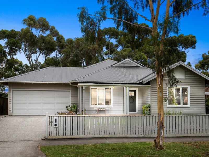 44 Castlemaine Drive, Eynesbury, Vic 3338 Property Details