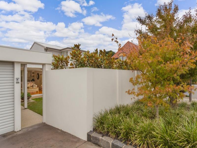 6a Roebuck Street, Newtown, Vic 3220 Property Details