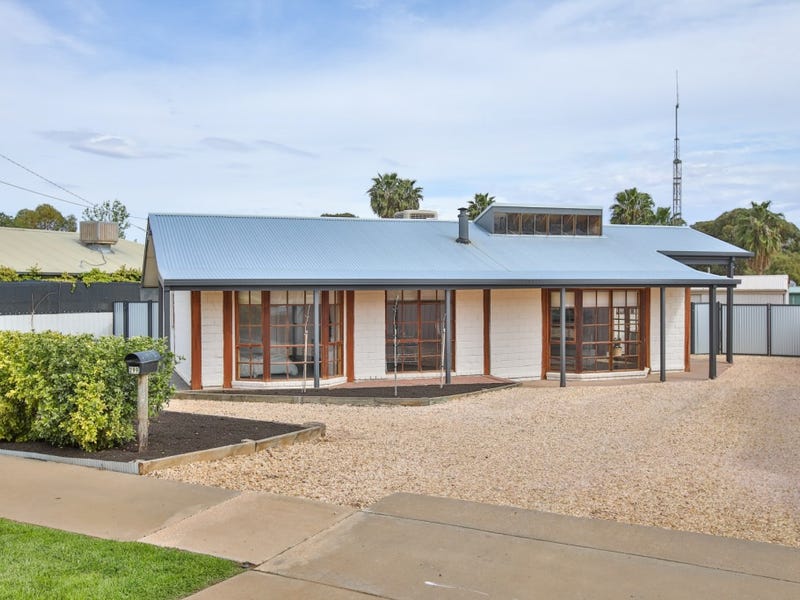 299 Tenth Street, Mildura, Vic 3500 Property Details