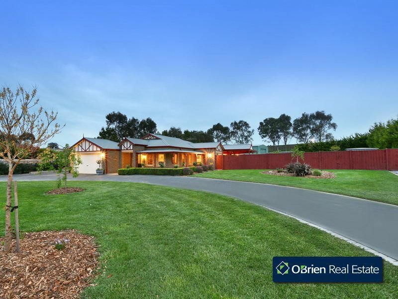 8789 Brookvale Close, Beaconsfield, VIC 3807