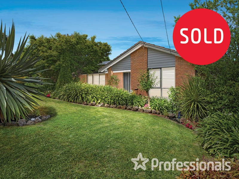 72 Zina Grove, Mooroolbark, Vic 3138 Property Details