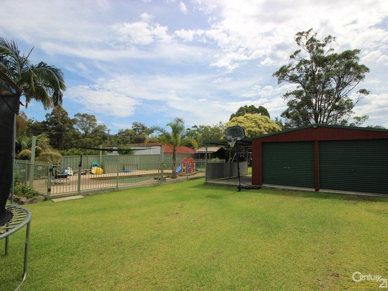 18 Throckmorton Street, Killingworth, NSW 2278 Property Details