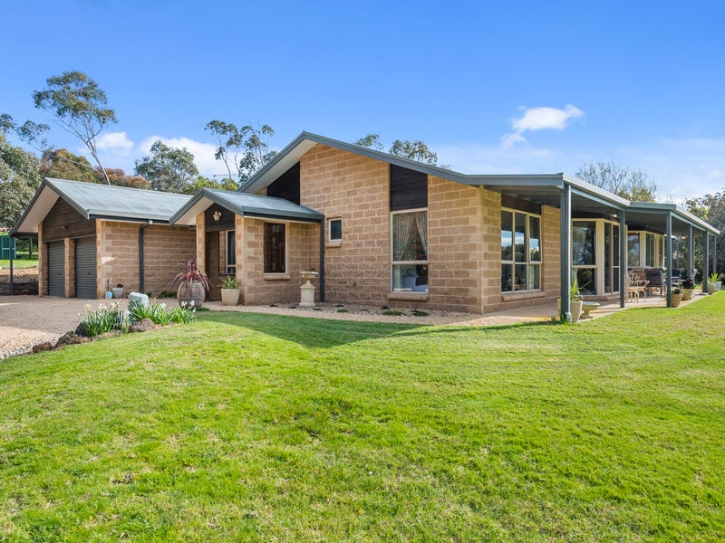 Houses for Sale in Gisborne, VIC 3437