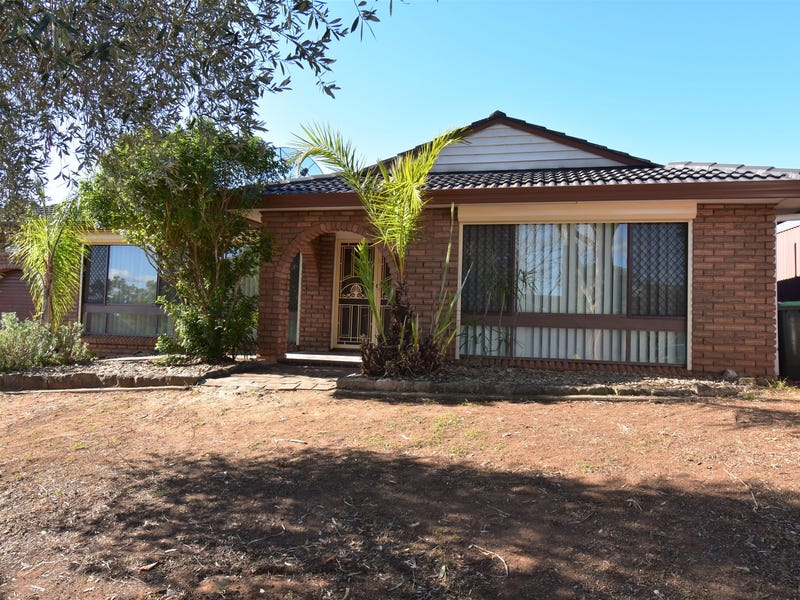 46 Stornoway Avenue, St Andrews, NSW 2566