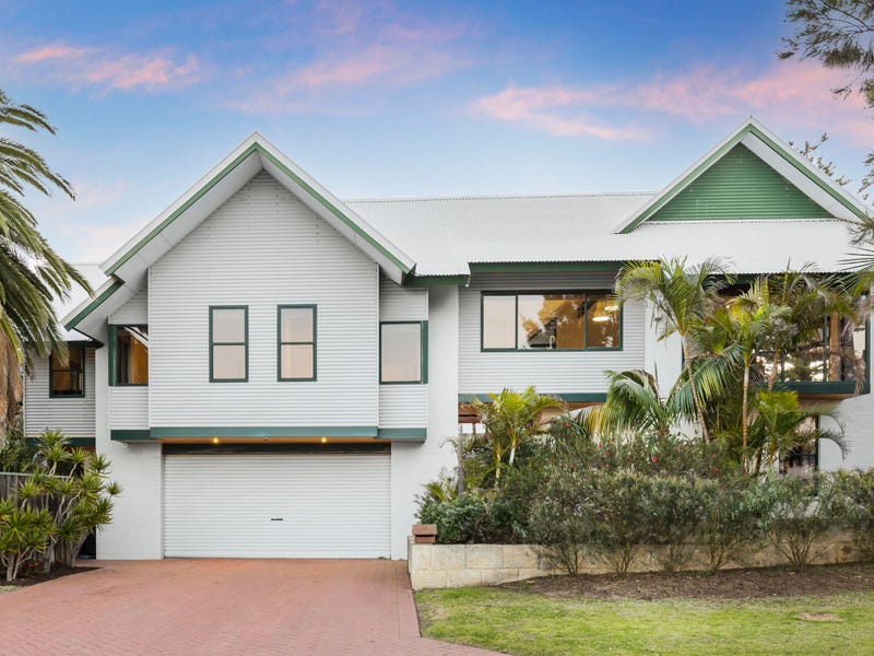 32 Lynn Street, Trigg, WA 6029 Property Details