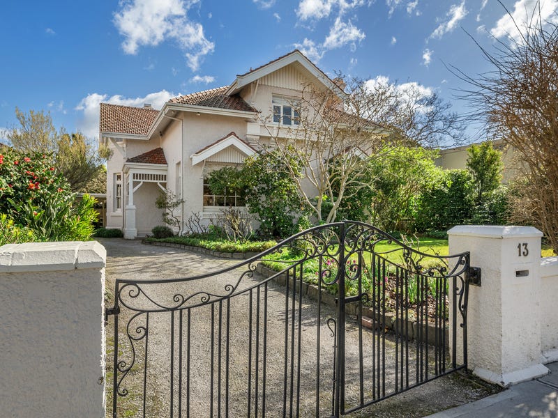 13 Mountain Grove, Kew, VIC 3101