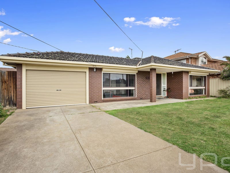 71 Greaves Street South, Werribee, Vic 3030 Property Details