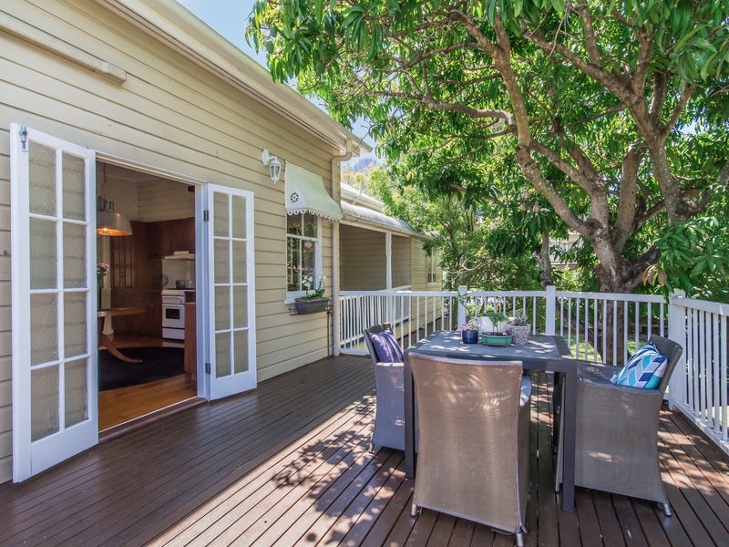 3 Briggs Rd, Ipswich, Qld 4305 Property Details