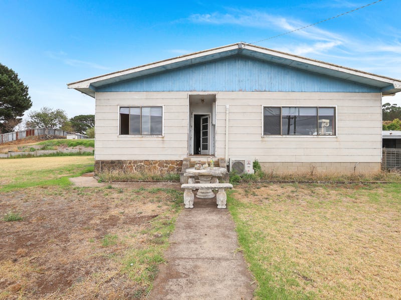 37 Glenormiston Road, Noorat, Vic 3265 Property Details