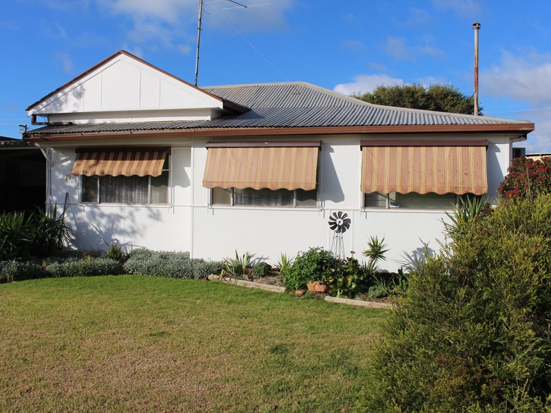 19 Acacia Avenue, Leeton, NSW 2705