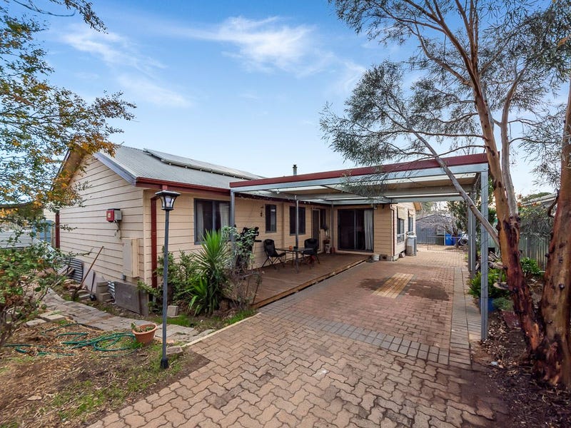 15 Hallett Street, Callington, SA 5254 House for Sale