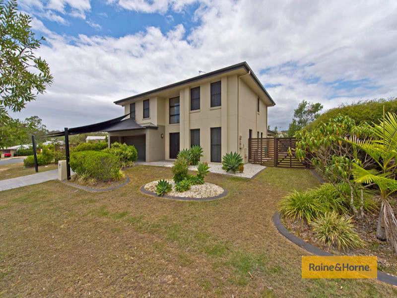 15 Cobb and Co Drive, Oxenford, Qld 4210 Property Details