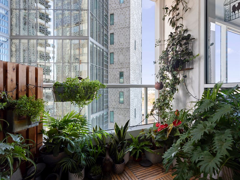 Real Estate & Property for Sale in St Kilda, VIC 3182 (+3 locations) Pg