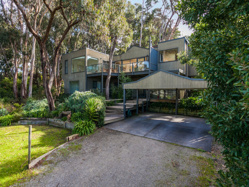 17A Gwynne Avenue, Lorne, Vic 3232 Property Details