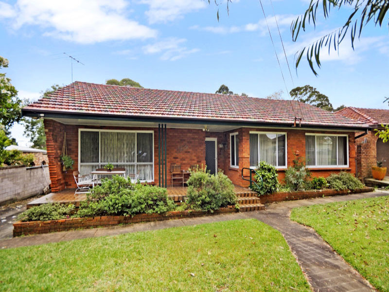 15 Laurina Avenue, Yarrawarrah, NSW 2233 Property Details