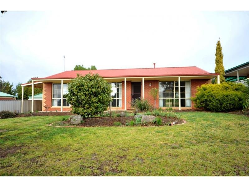 27 Queen Street, Kangaroo Flat, VIC 3555