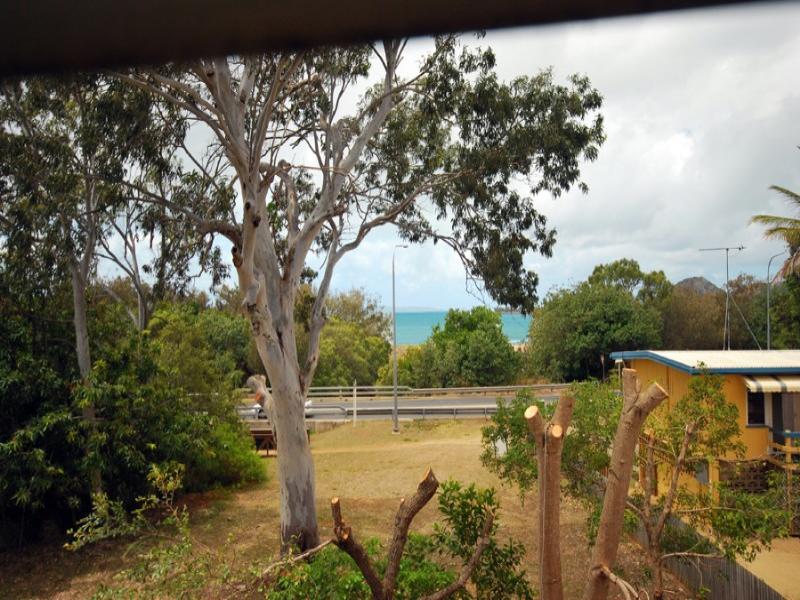 5 Clayton Road, Yeppoon, Qld 4703 Property Details