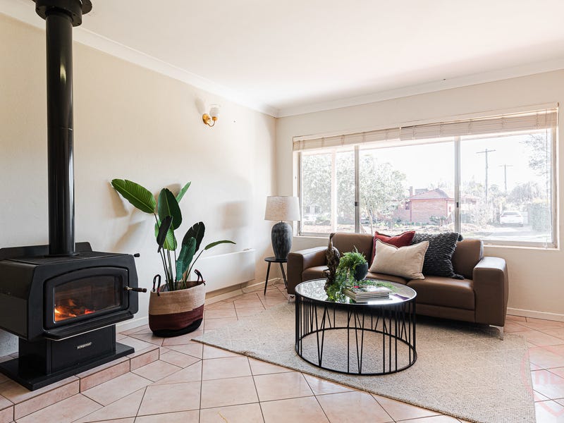 4 Dowling Street, Watson, ACT 2602