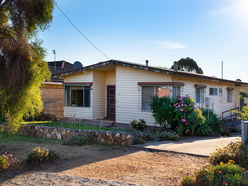 85 Farnsworth Street, Castlemaine, VIC 3450