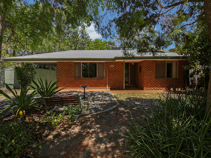 96 Buckingham Road, Swan View, WA 6056