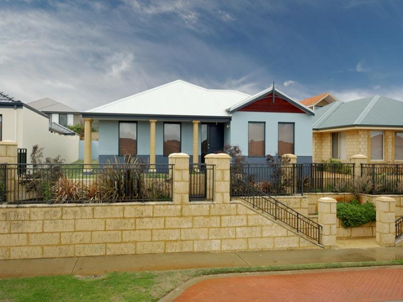 33 Batavia Avenue, Port Bouvard, Wannanup, WA 6210 Property Details