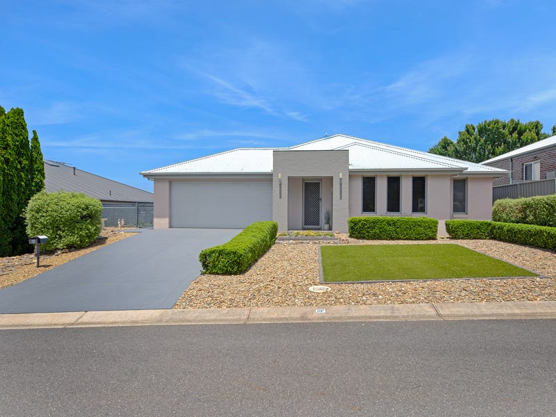 15 Treecreeper Street, Thurgoona, NSW 2640 Property Details