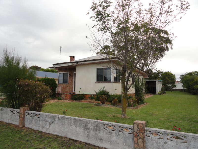 6 Ferris Street, Stanthorpe, QLD 4380