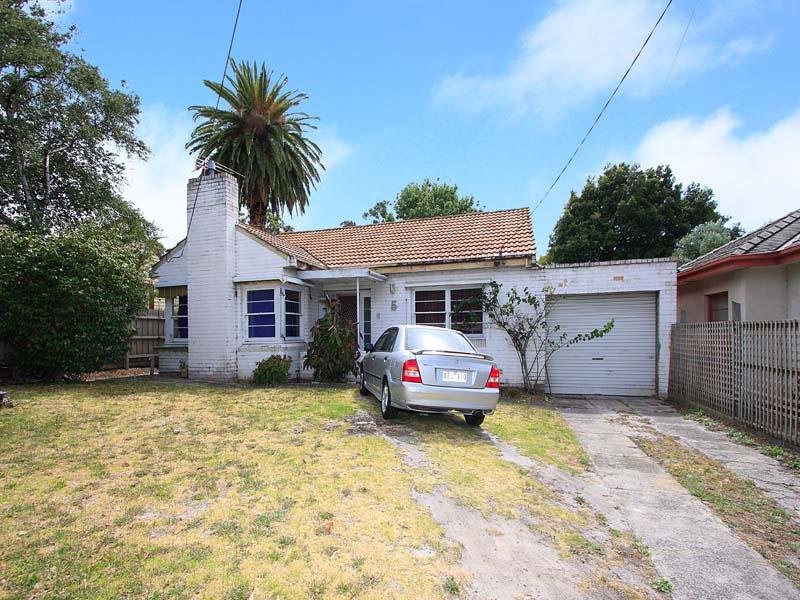 5 McMahons Road, Frankston, Vic 3199 Property Details