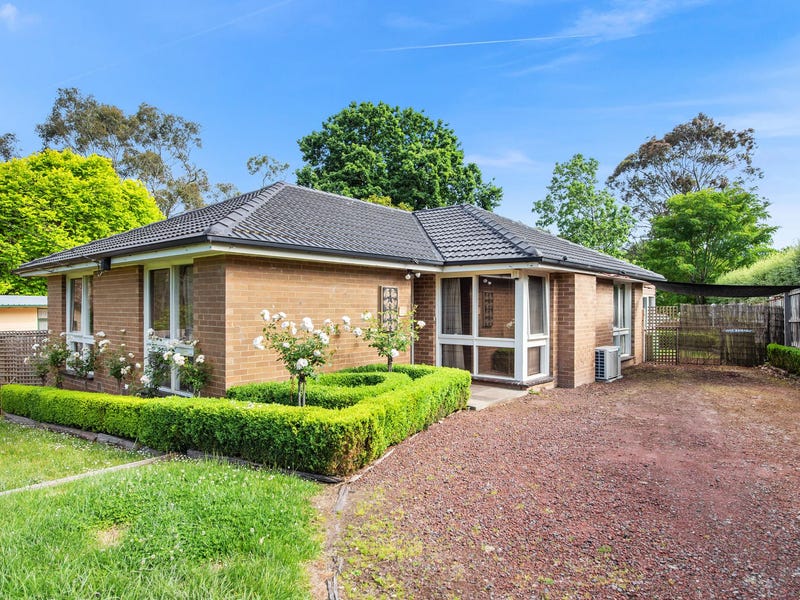 30 Berry Road, Bayswater North, VIC 3153