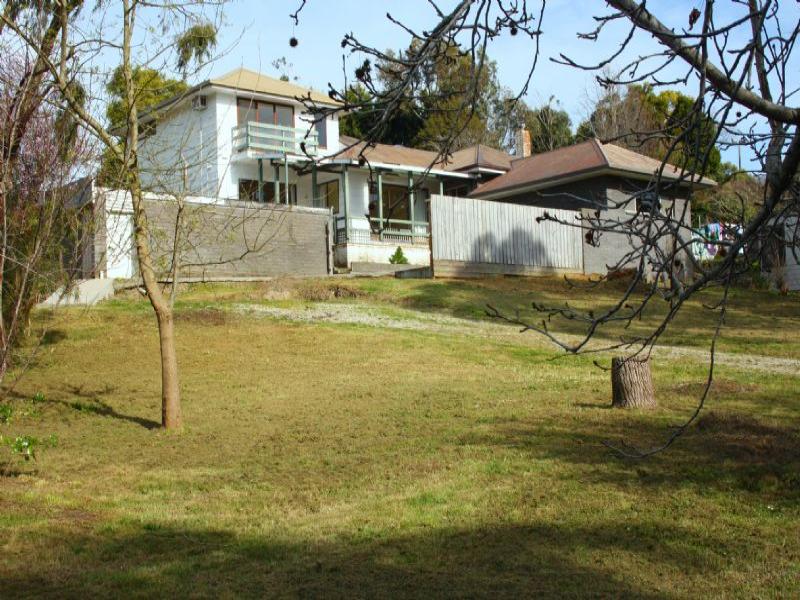 32 SOUTH RAILWAY CRESCENT, Korumburra, Vic 3950 Property Details