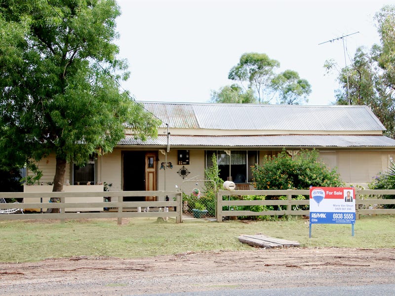 30 Reed Street, Lockhart, NSW 2656 Property Details
