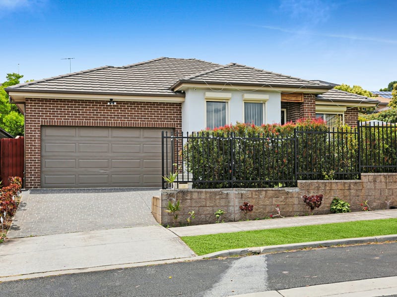 18 Carruthers Street, Minto, NSW 2566