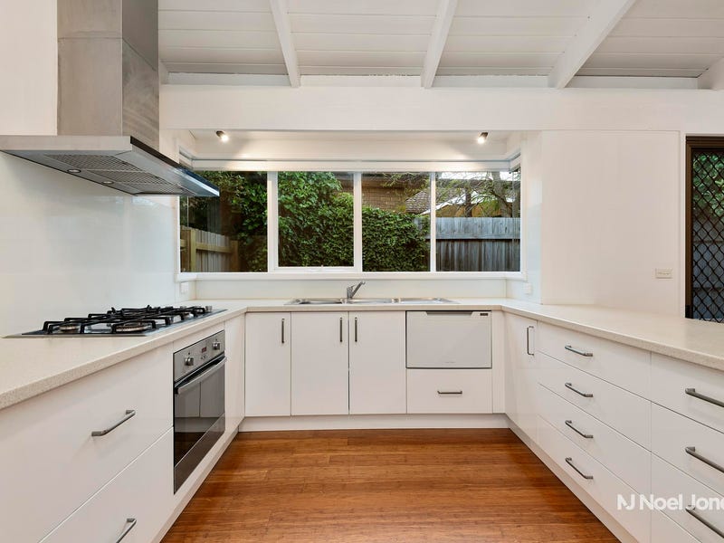 13 Darnley Court, Rowville, Vic 3178 Property Details