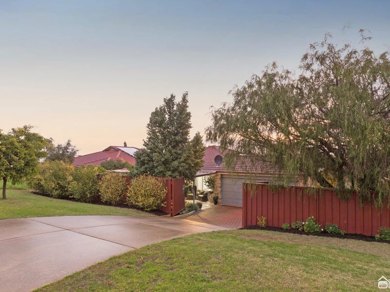 30 Connell Avenue, Kelmscott, WA 6111 Property Details