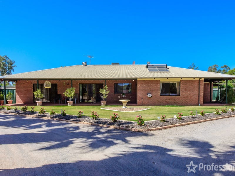 6 Piping Lane, Woorree, WA 6530 Property Details