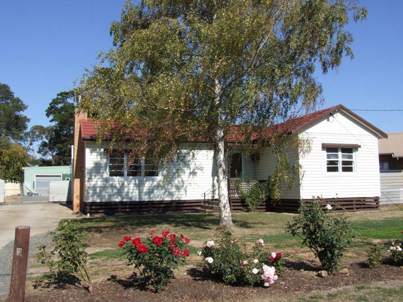 3065 Glenelg Highway, Linton, Vic 3360 Property Details