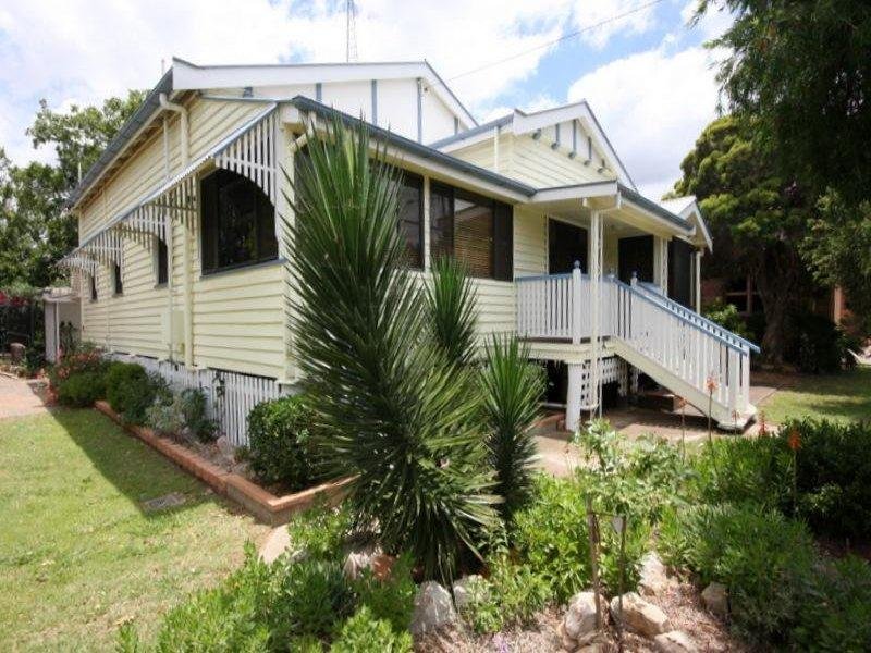 158 Cunningham Street, Dalby, Qld 4405 Property Details