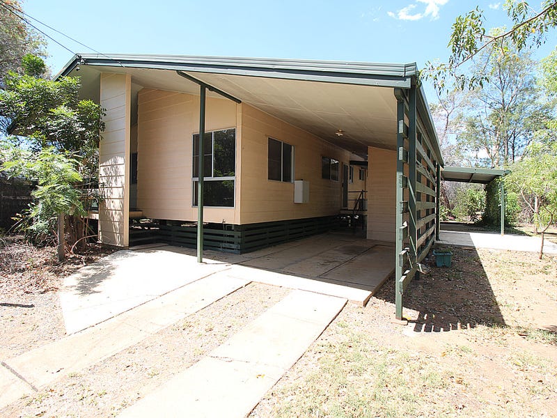 7 Roxburgh Street, Capella, QLD 4723