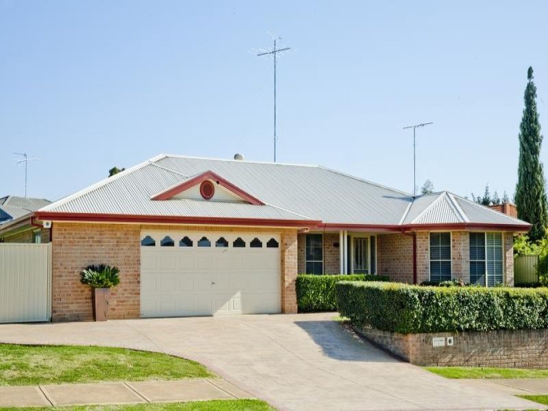 97 Glengarry Drive, Glenmore Park, NSW 2745