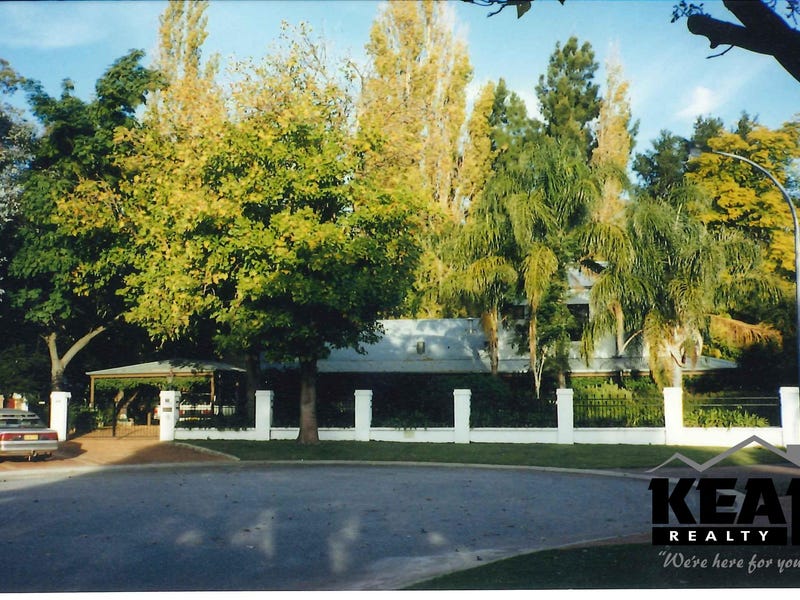 16 Mineral Place, Forrestfield, WA 6058 Property Details