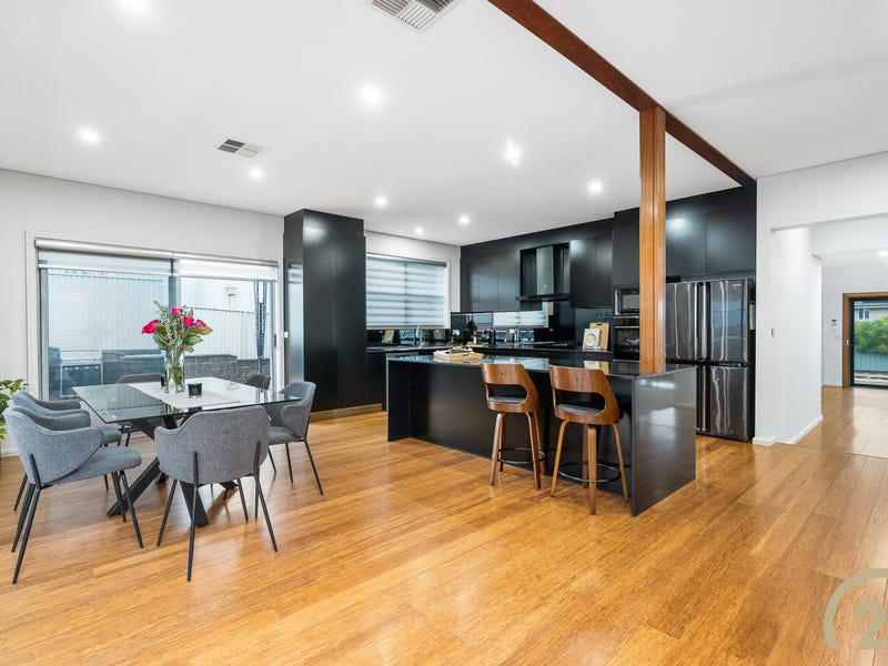 34 Maxwell Place, Abbotsbury, NSW 2176