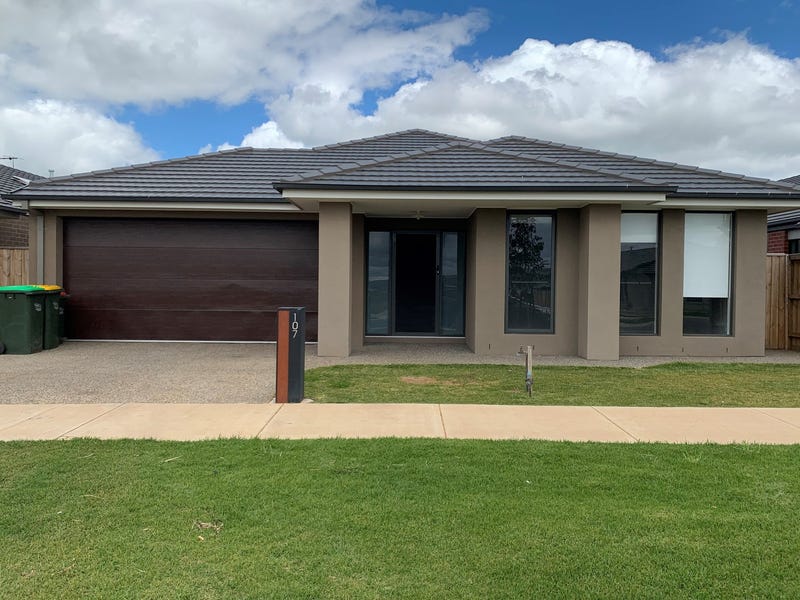 107 Stonehill Drive, Maddingley, VIC 3340