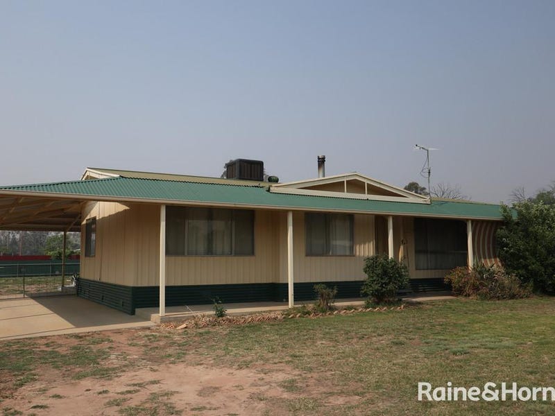 15 Victor Street, Currawarna, NSW 2650