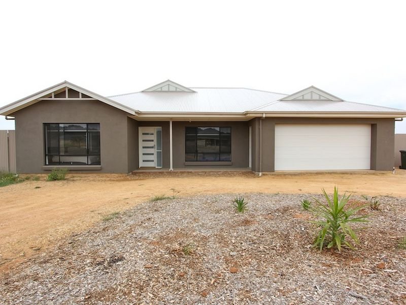 8 Kurt Way, Lewiston, SA 5501 Property Details