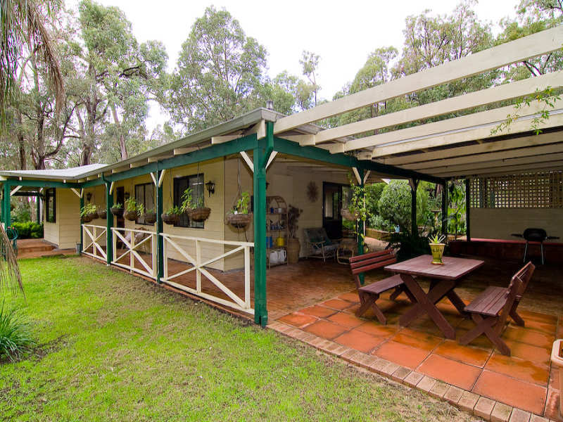 28 Waterford Drive, Gidgegannup, WA 6083 Property Details
