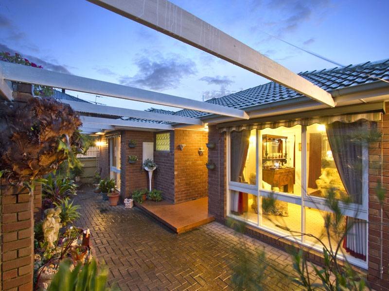 3 Viola Court, Frankston, Vic 3199 Property Details